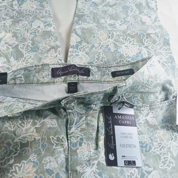 NWT Gloria Vanderbilt Floral Amanda Capri Jeans Size 10 - Picture 3 of 7